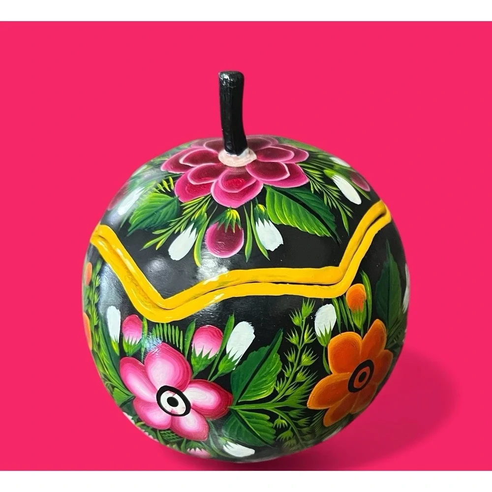 Gourd Trinket Box Bright‎ Hand Painted Handmade Floral Flowers Folk Art Mexican